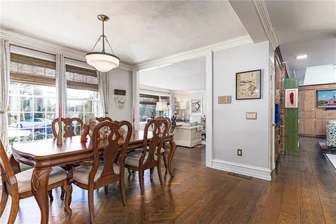 $699,000 | 12 Coldbrook Court, Cranston, RI 02920