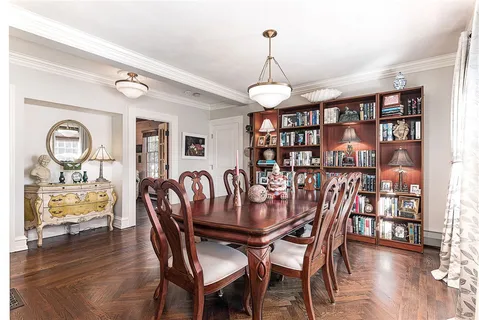 $699,000 | 12 Coldbrook Court, Cranston, RI 02920