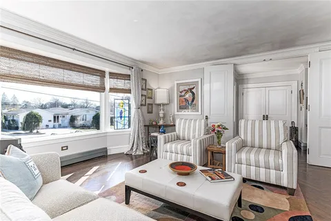 $699,000 | 12 Coldbrook Court, Cranston, RI 02920