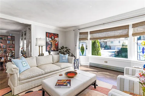 $699,000 | 12 Coldbrook Court, Cranston, RI 02920