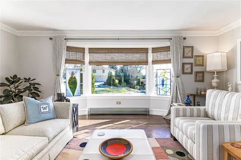 $699,000 | 12 Coldbrook Court, Cranston, RI 02920