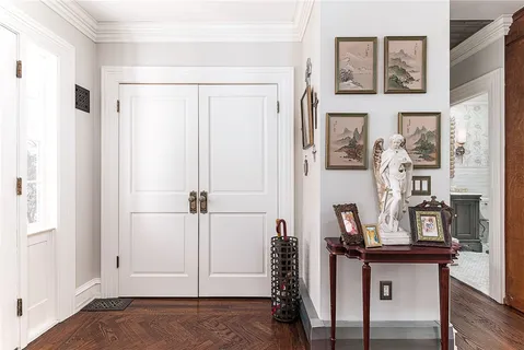 $699,000 | 12 Coldbrook Court, Cranston, RI 02920