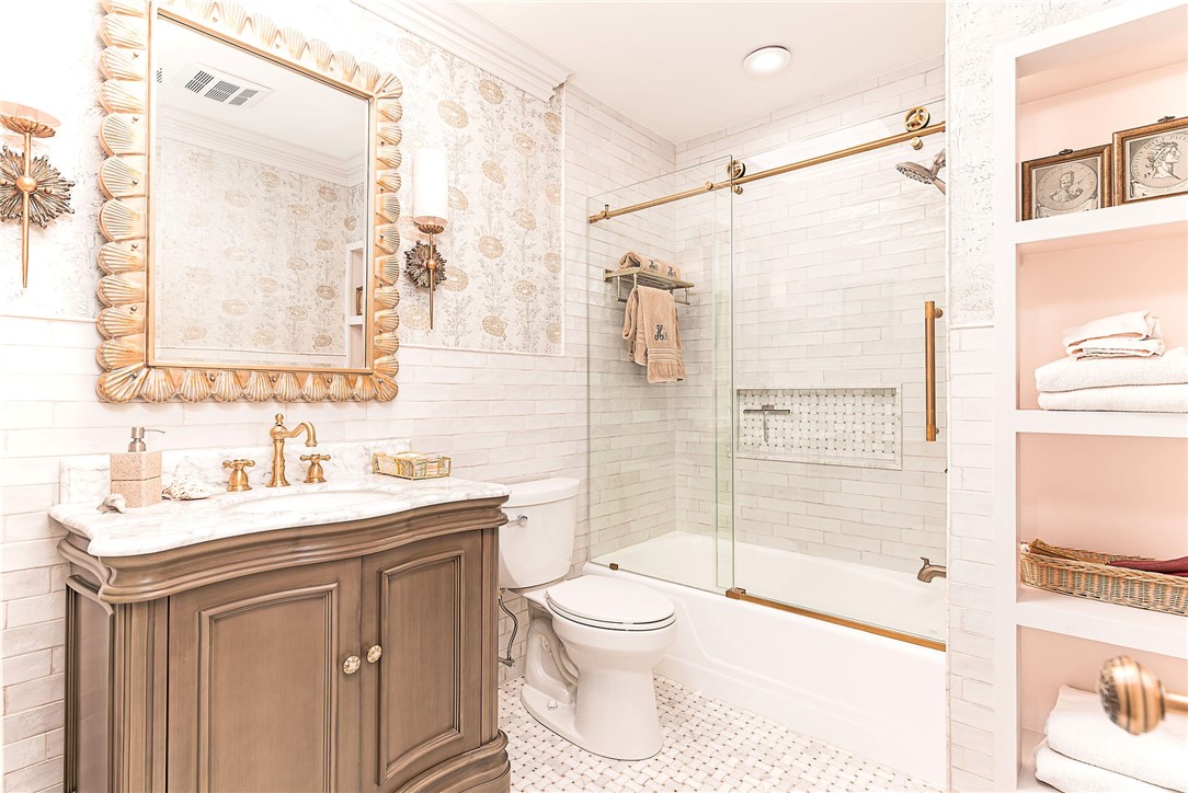 12 Coldbrook Court Cranston, RI 02920 - Photo 7 of 45