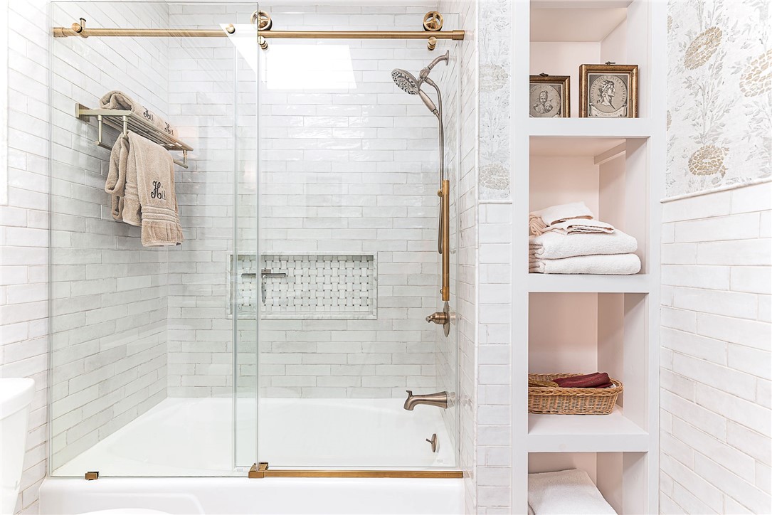 12 Coldbrook Court Cranston, RI 02920 - Photo 8 of 45