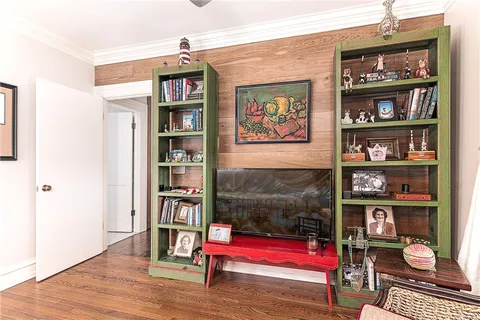 $699,000 | 12 Coldbrook Court, Cranston, RI 02920