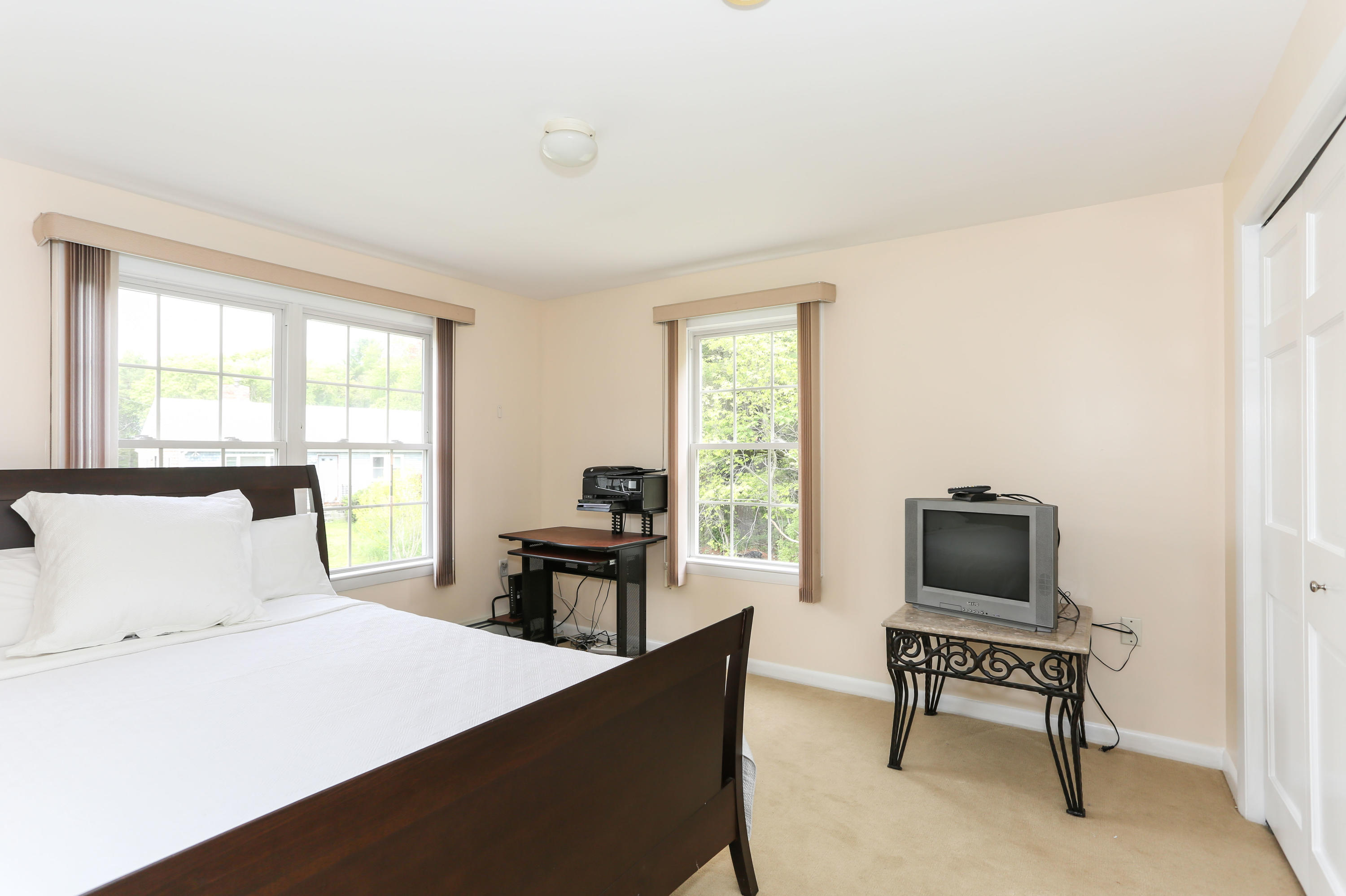 7 Sandy Road Wareham, MA 02571 - Photo 12 of 26 7SanLR-12