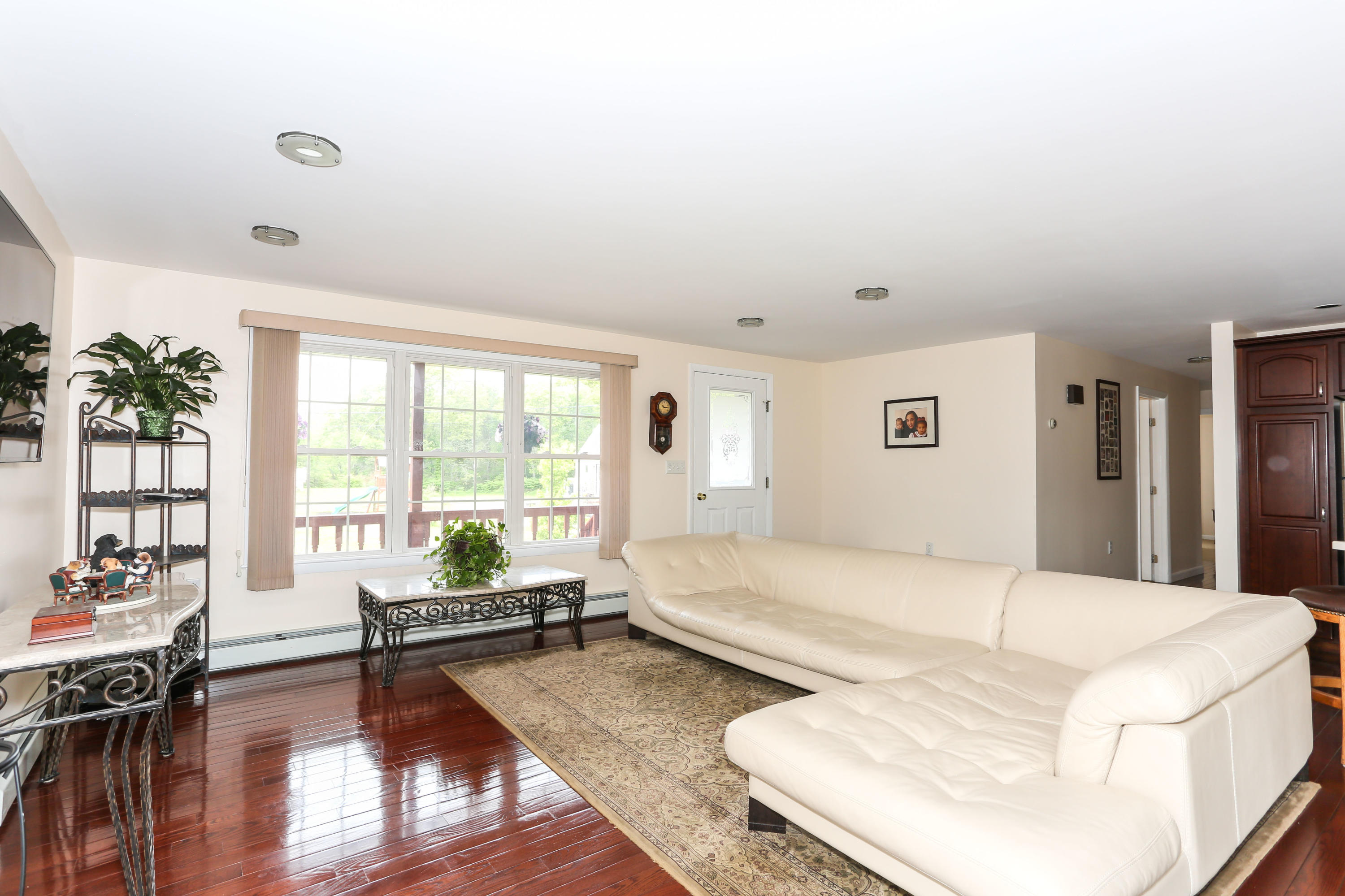 7 Sandy Road Wareham, MA 02571 - Photo 5 of 26 7SanLR-5