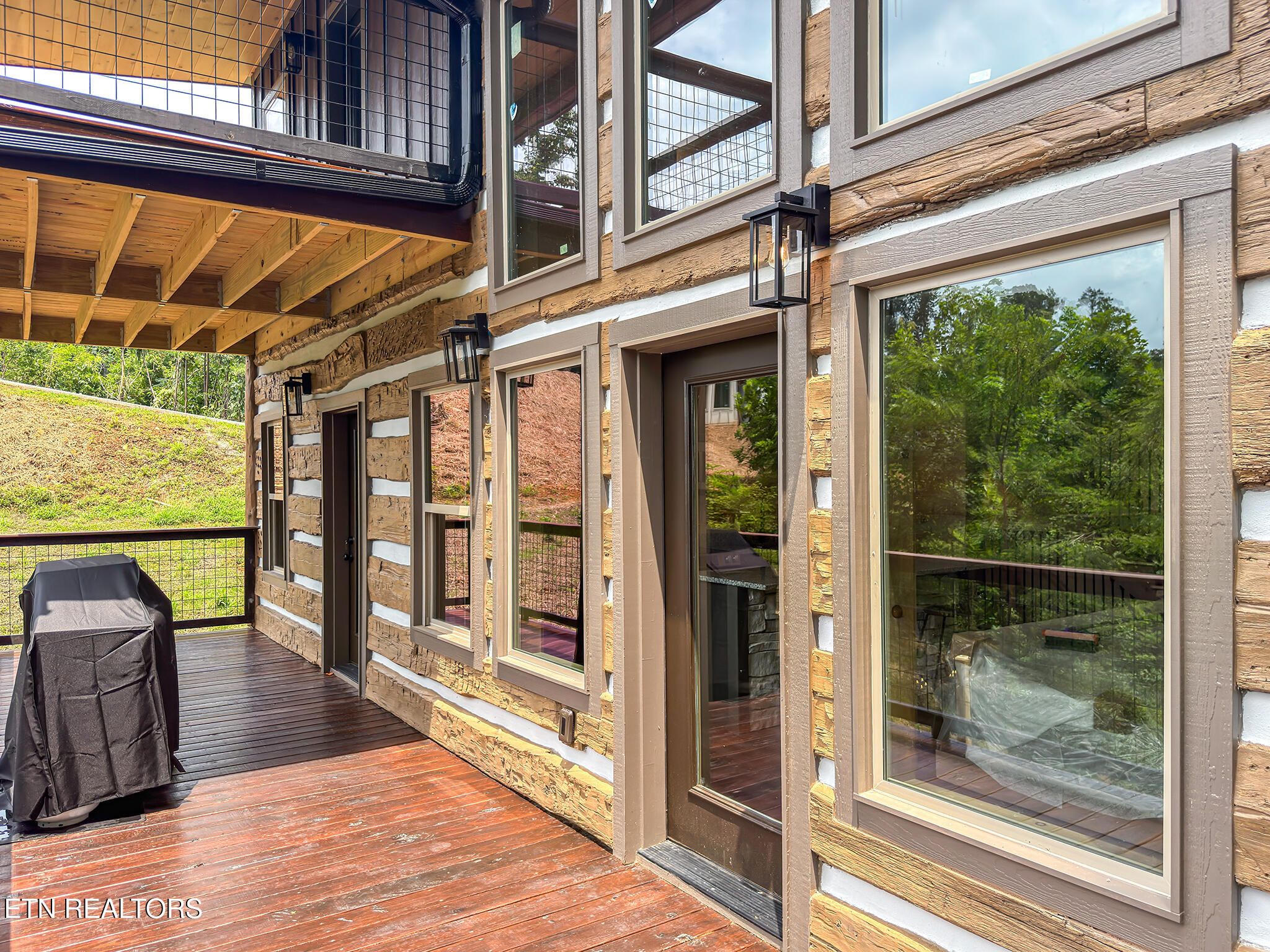 626 Jess Field Road Gatlinburg, TN 37738 - Photo 7 of 55 deck 9