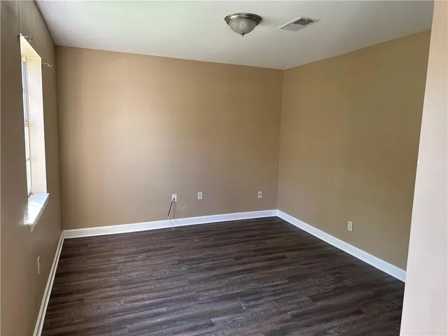 $1,600 | 1020 Sandalwood Drive, Harvey, LA 70058