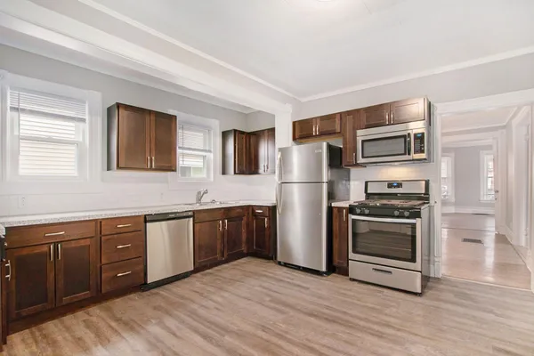 $324,900 | 1043 Bridge Street Northwest, Grand Rapids, MI 49504