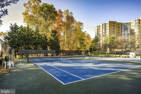 a view of a tennis court