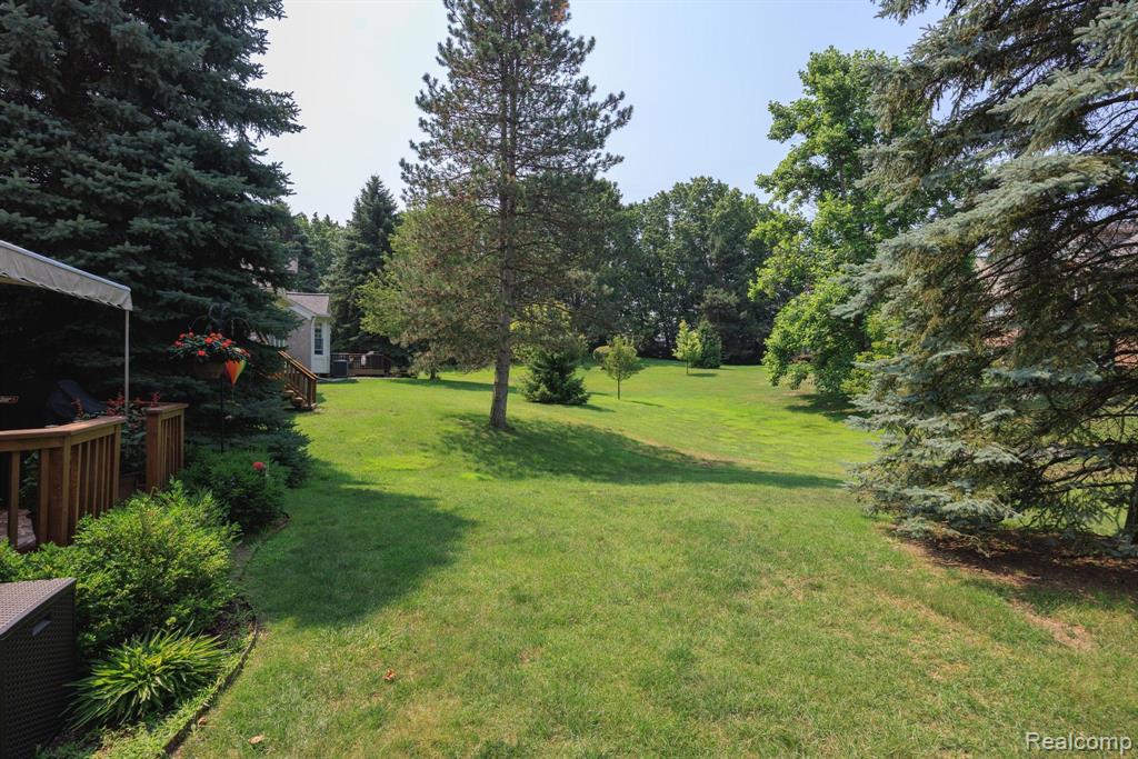 1114 Rock Valley Drive Rochester, MI 48307 - Photo 34 of 35 Gallery Image 34