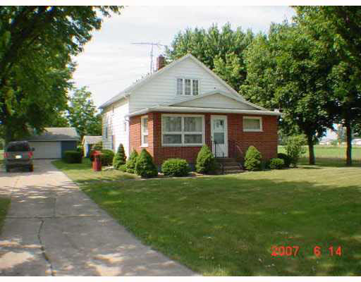 30400 Fillmore Road New Carlisle, IN 46552 - Photo 1 of 8