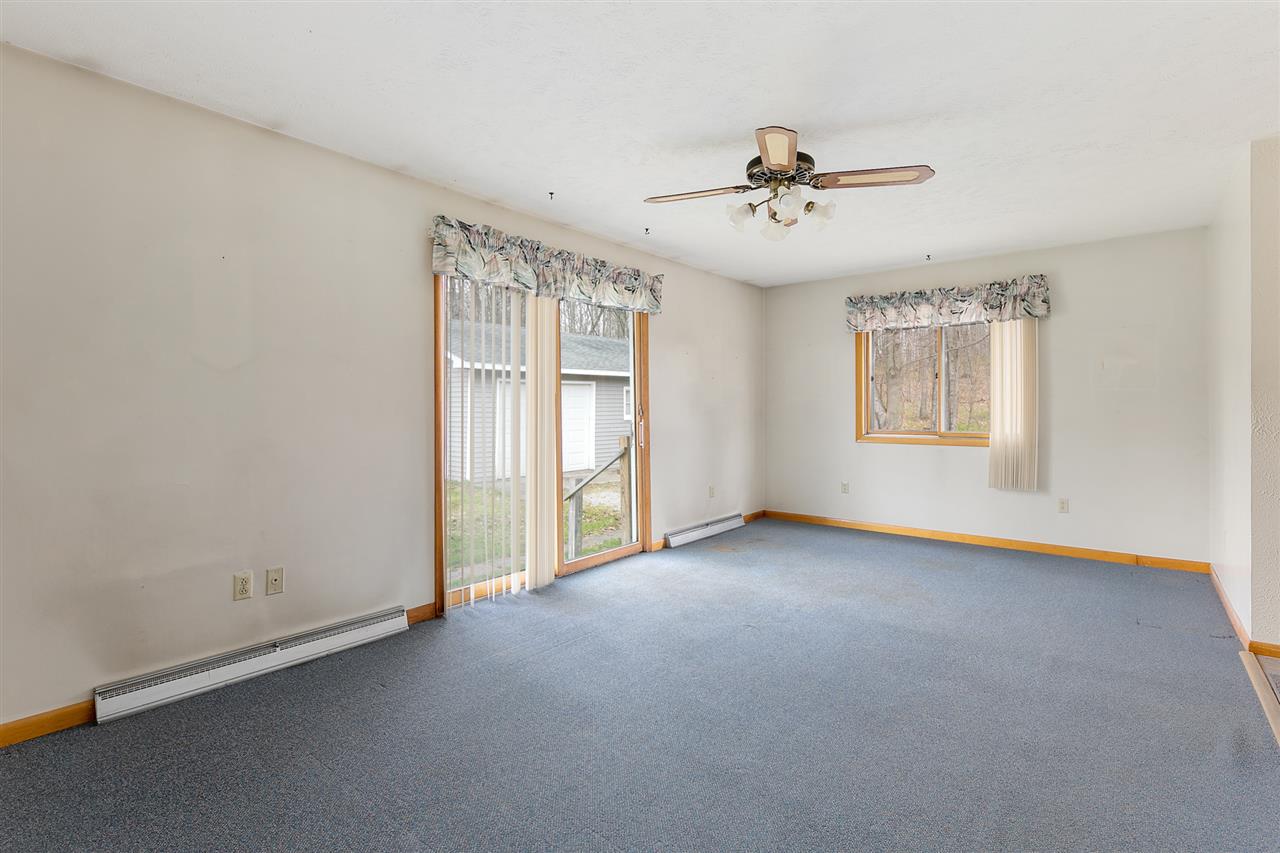 9571 South Nash Road Maple City, MI 49664 - Photo 17 of 32 1886338-16.JPG
