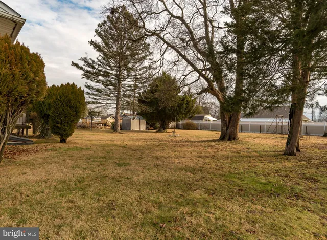 a front view of house with yard
