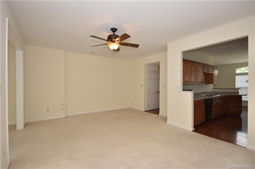 4896 Prosperity Ridge Road, Unit 4896 Charlotte, NC 28269 - Photo 5 of 22 Gallery Image 5