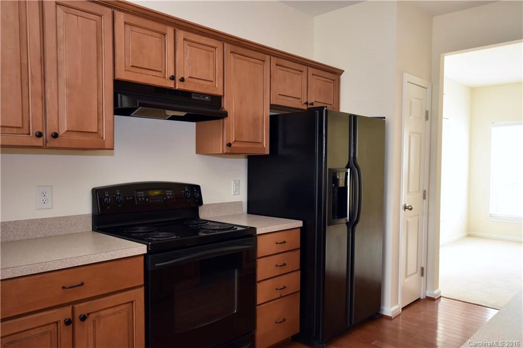 4896 Prosperity Ridge Road, Unit 4896 Charlotte, NC 28269 - Photo 7 of 22 Gallery Image 7