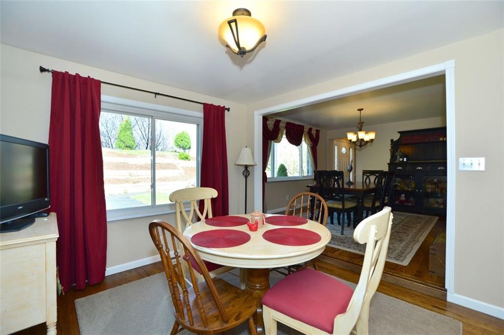 102 Deer Road Pittsburgh, PA 15237 - Photo 5 of 21 10x10 Breakfast Nook, adjacent and open to Dining Room and Kitchen.