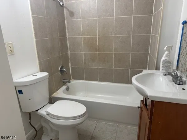 $1,600 | 714 South 12th Street, Newark, NJ 07103