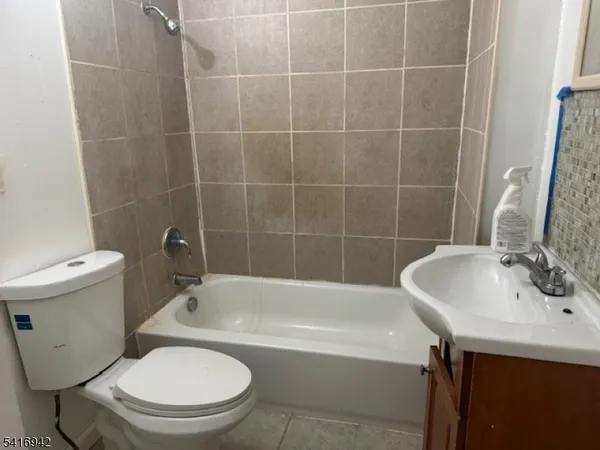 $1,600 | 714 South 12th Street, Newark, NJ 07103
