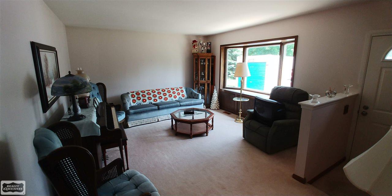 5085 Frazho Road Warren, MI 48091 - Photo 3 of 14
