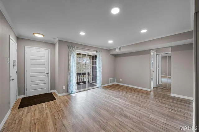 $129,900 | 1406 Durango Lane, Unit 7, Fenton, MO 63026