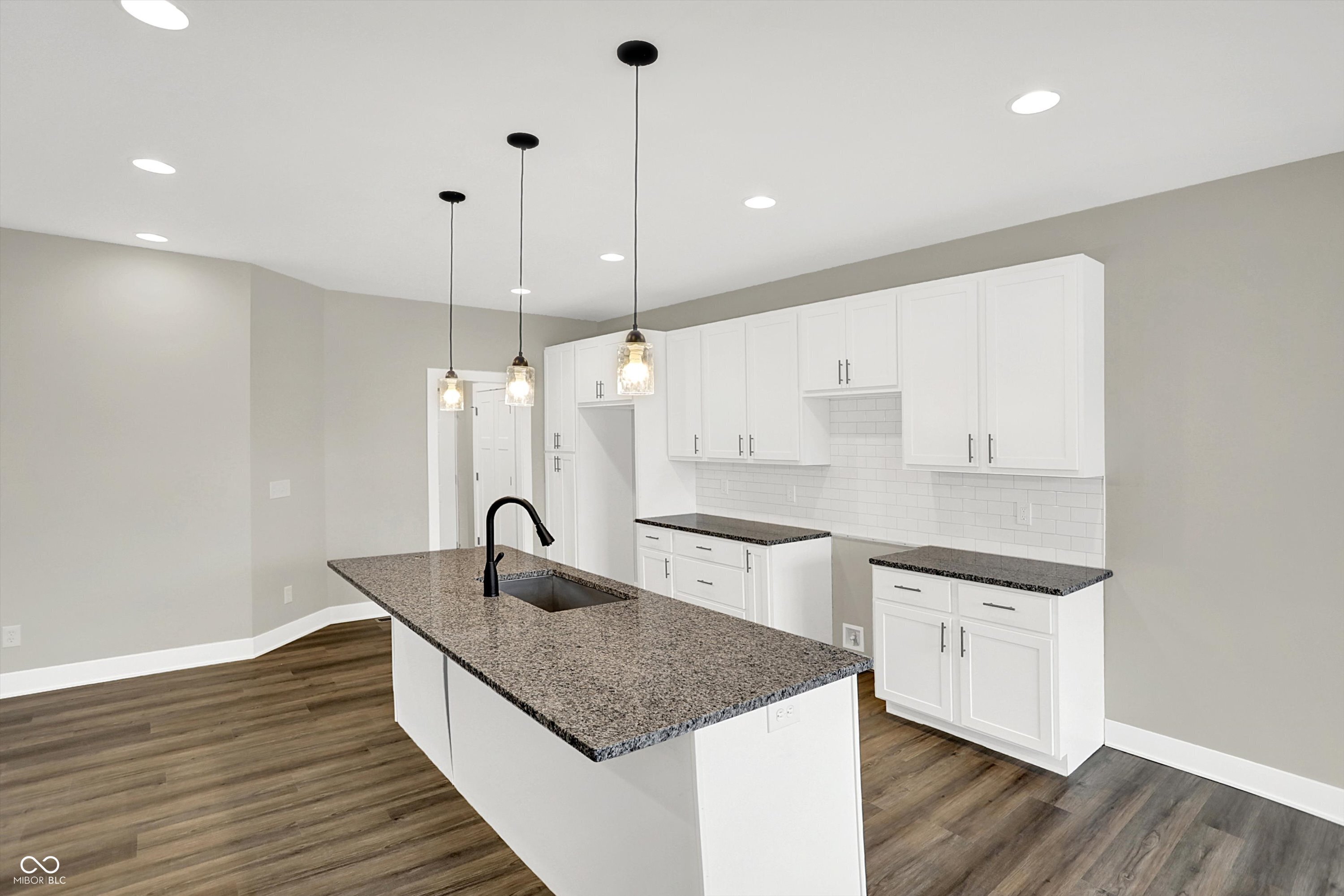 6559 Stone Pointe Way Indianapolis, IN 46237 - Photo 14 of 44