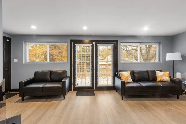 $330,900 | 10812 South Vincennes Avenue, Chicago, IL 60643