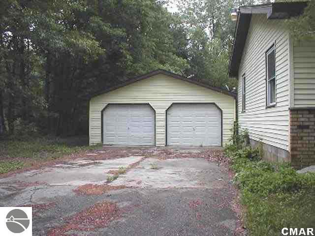 10302 North Warner Road Elwell, MI 48832 - Photo 11 of 11 1767763-10.JPG