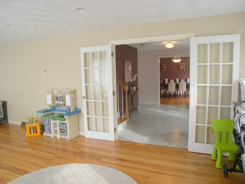 667 Belknap Road Framingham, MA 01701 - Photo 11 of 30 Gallery Image 11