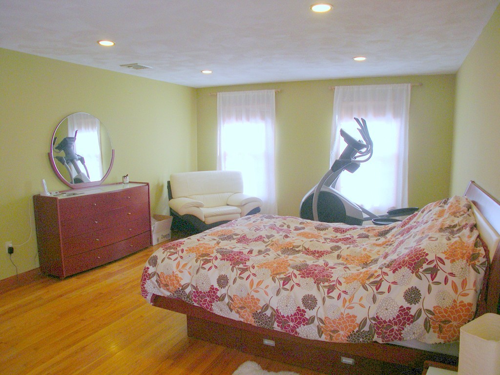 667 Belknap Road Framingham, MA 01701 - Photo 18 of 30 Gallery Image 18