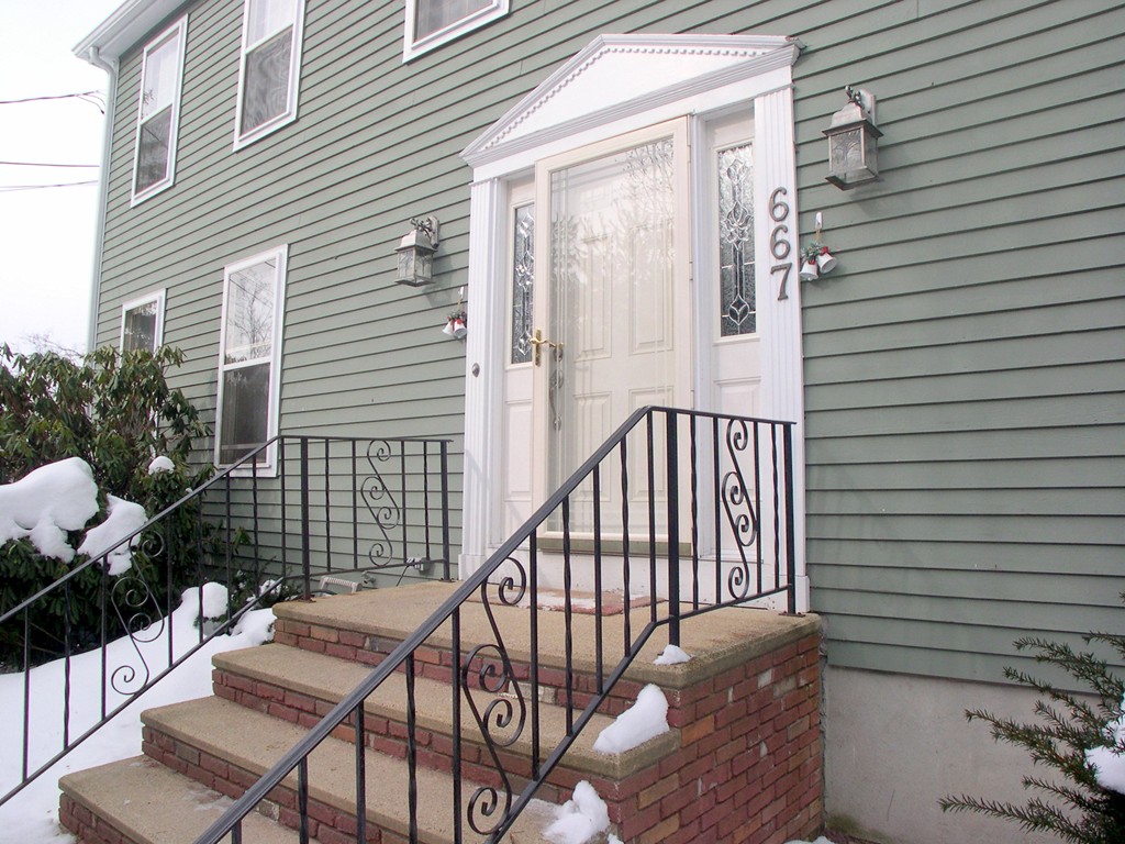 667 Belknap Road Framingham, MA 01701 - Photo 2 of 30 Gallery Image 2