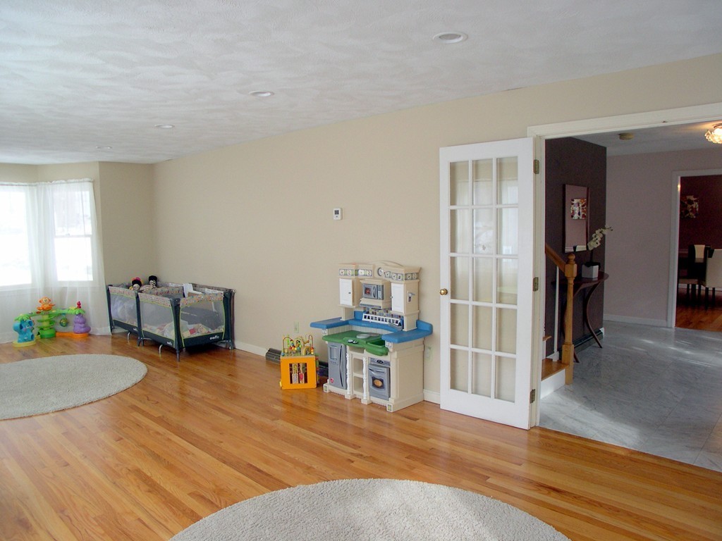 667 Belknap Road Framingham, MA 01701 - Photo 10 of 30 Gallery Image 10