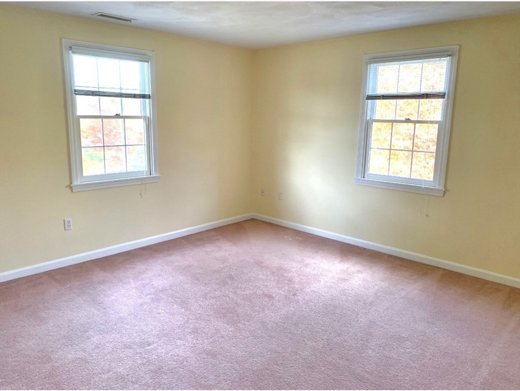 322 Lowell Street Lexington, MA 02420 - Photo 10 of 12