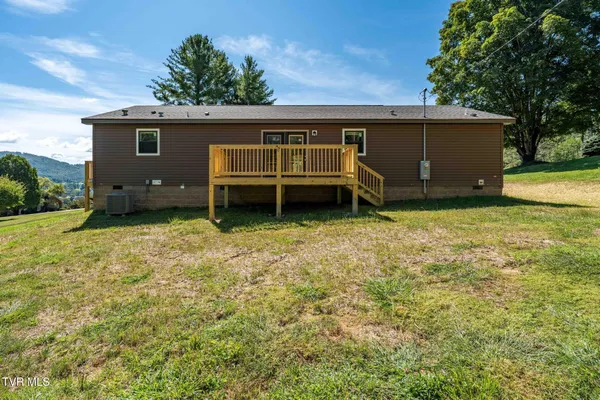 $329,999 | 300 Cedar Street, Mountain City, TN 37683