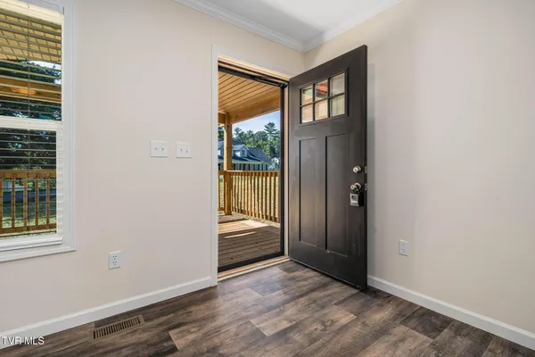 $329,999 | 300 Cedar Street, Mountain City, TN 37683