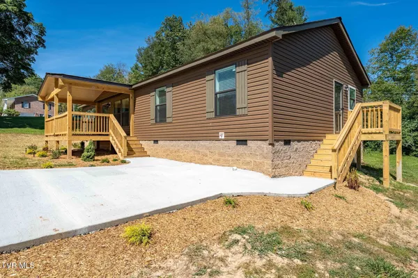 $329,999 | 300 Cedar Street, Mountain City, TN 37683