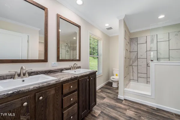 $329,999 | 300 Cedar Street, Mountain City, TN 37683