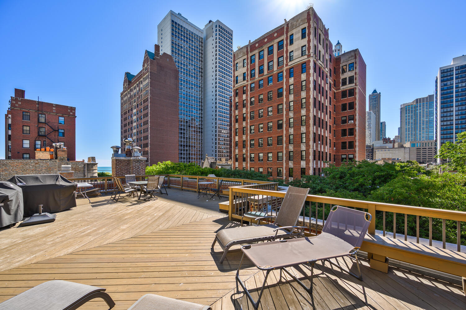 64 East Elm Street, Unit 3 Chicago, IL 60611 - Photo 27 of 30 a view of balcony with couch