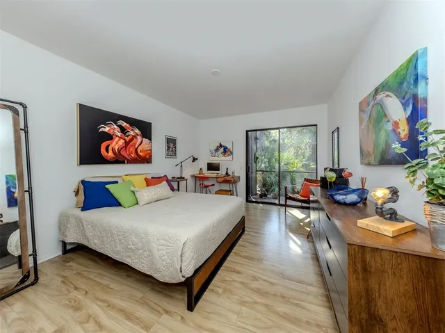 a view of a garage with a washer and dryer