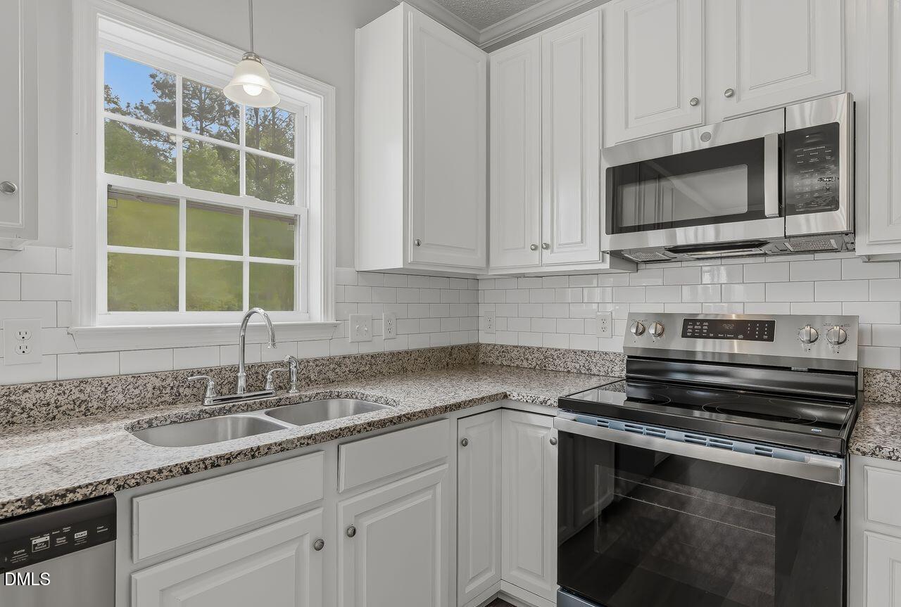 1036 Blue River Farm Drive Raleigh, NC 27603 - Photo 21 of 47 I_K 4
