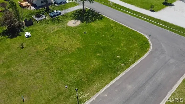 $22,900 | 300 Freedom Drive, Hecker, IL 62248
