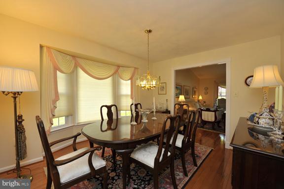 8987 Shadowlake Way Springfield, VA 22153 - Photo 17 of 27 Dining Room