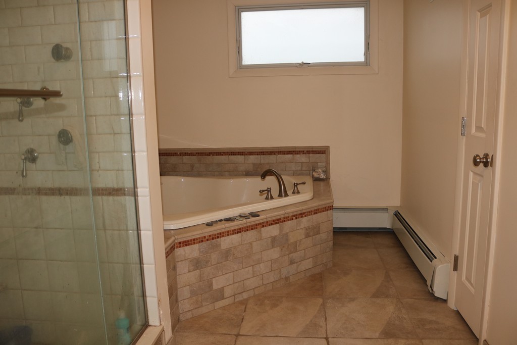 3 Hardwick Road Natick, MA 01760 - Photo 3 of 8 Gallery Image 3