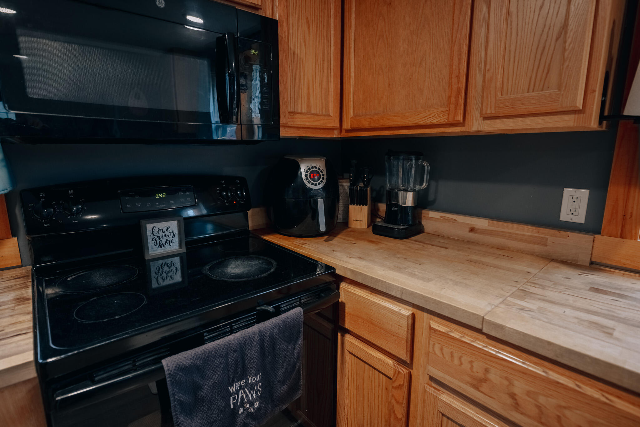 1238 South Forest Road Muskegon, MI 49442 - Photo 17 of 22 434A3613-HDR