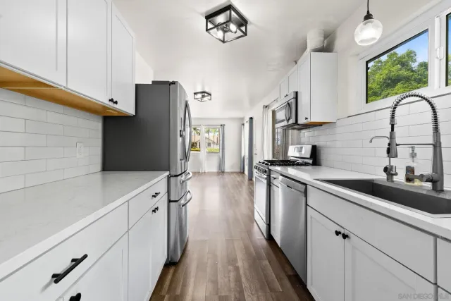 $640,000 | 990 Old Mountain View Road, El Cajon, CA 92021