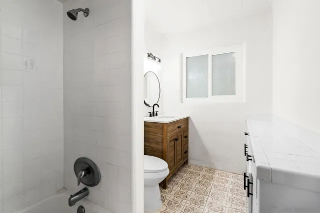 $640,000 | 990 Old Mountain View Road, El Cajon, CA 92021