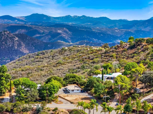 $640,000 | 990 Old Mountain View Road, El Cajon, CA 92021