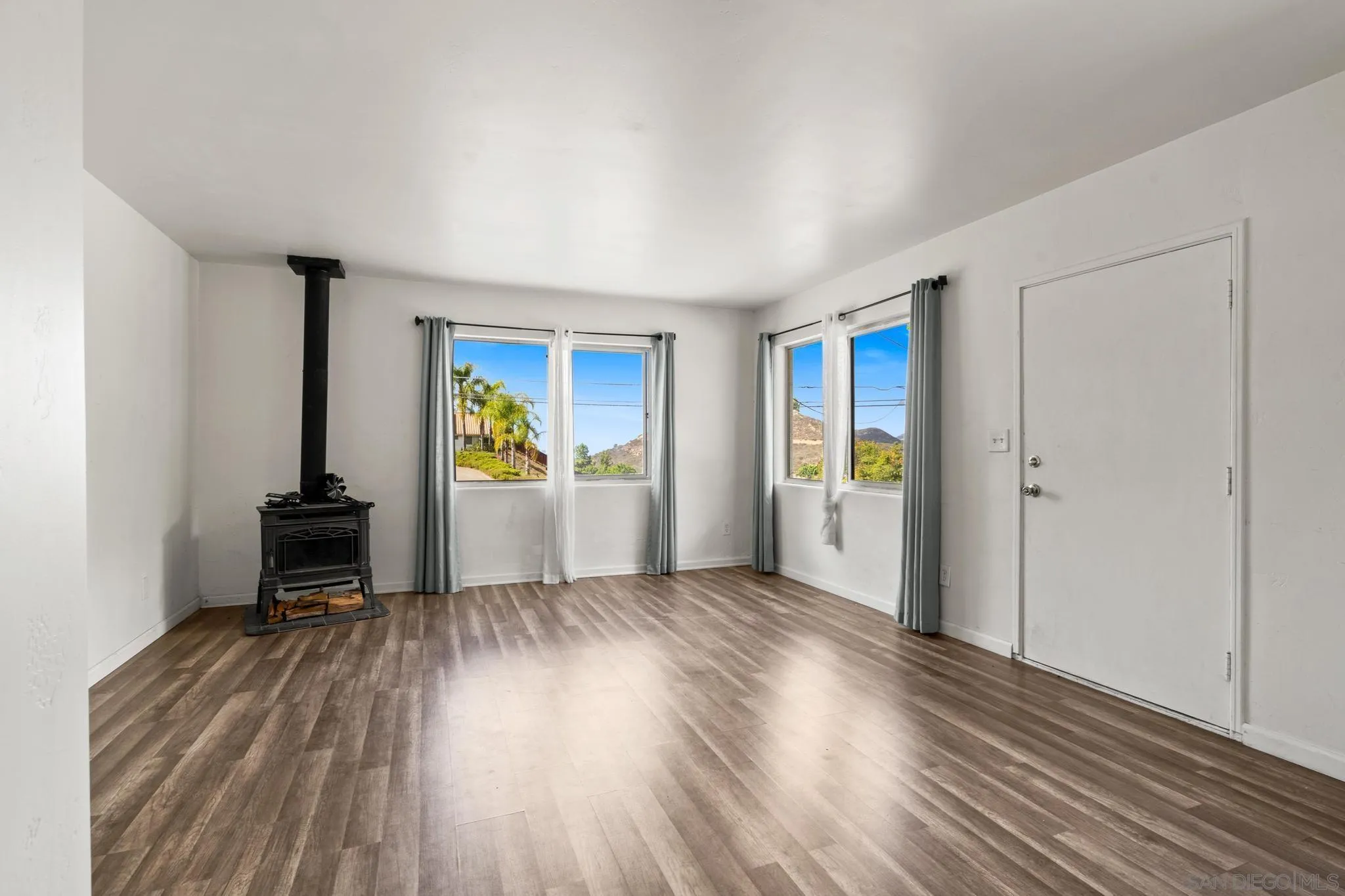 990 Old Mountain View Road El Cajon, CA 92021 - Photo 8 of 38