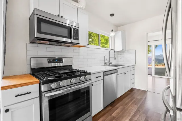 $640,000 | 990 Old Mountain View Road, El Cajon, CA 92021